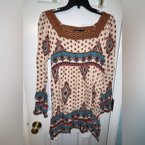 Boho Style Tunic - Picture 3 of 3